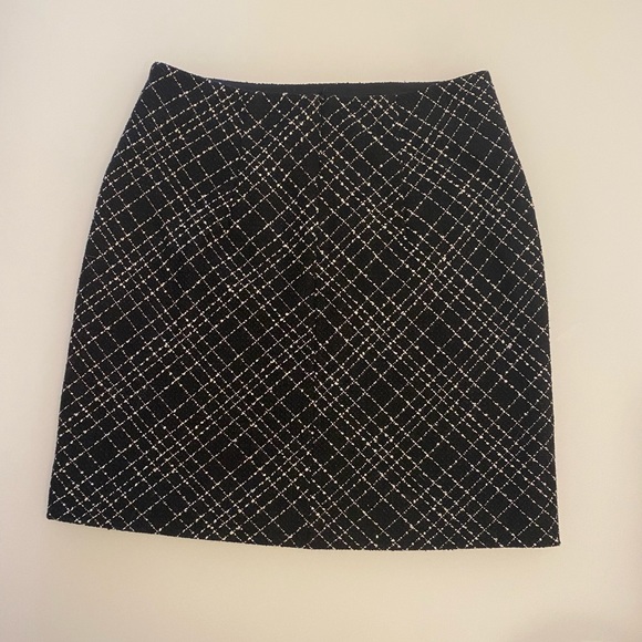 NWOT Tweed Mini Skirt - Picture 3 of 5